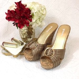 NIB Taupe/Gold Cork Wedges